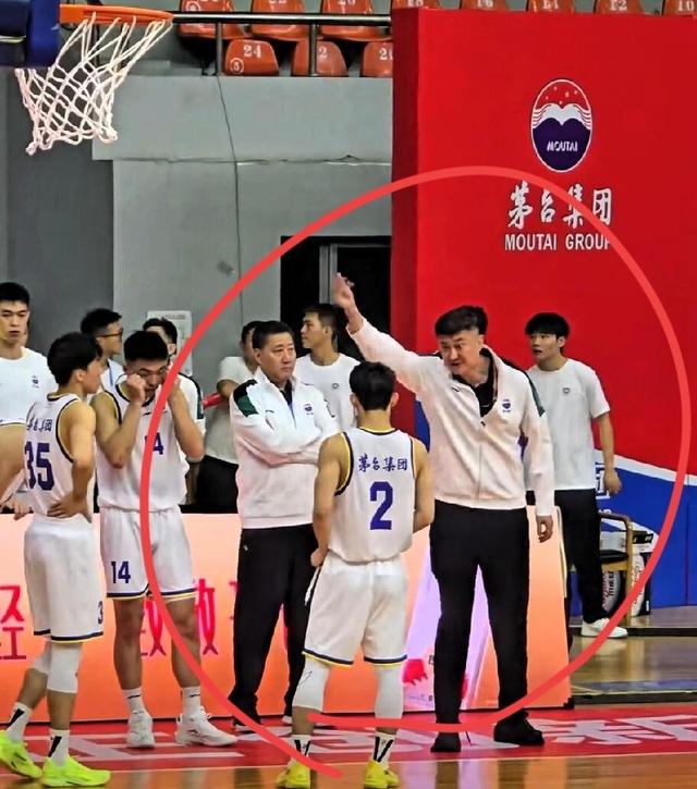 爱游戏在线-包含CBA常规赛今晚再迎强敌；多特蒙德再遭质疑；主帅态度——更衣室稳定；控场能力受关注的词条