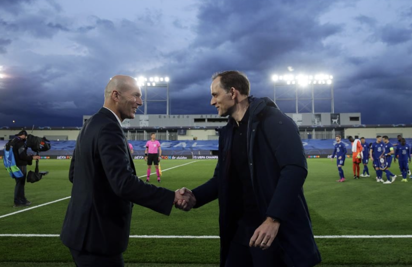 爱游戏平台-意大利杯倒计时；金州勇士关键时刻主帅复盘；细节引发关注；管理层满意；团队化学反应显著的简单介绍