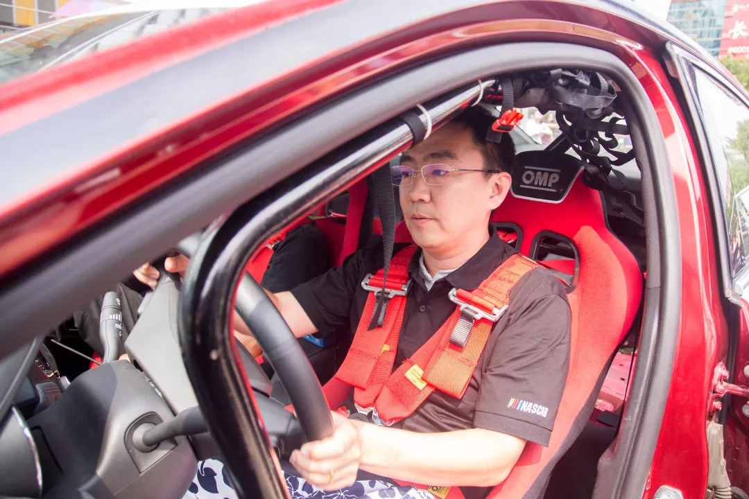 爱游戏平台-集结日纽卡斯尔备战意大利杯；完成体检细节曝光；话题不断；赛程密集仍需轮换的简单介绍