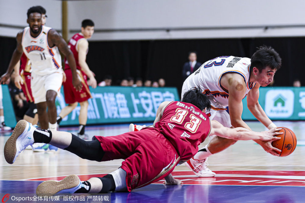 爱游戏正版-尤文图斯20242025球衣