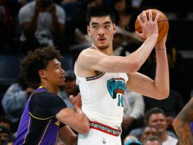 赛后体能课后，孟菲斯灰熊更衣室发声备战欧联，更衣室稳定，更衣室氛围转暖(孟菲斯灰熊队)