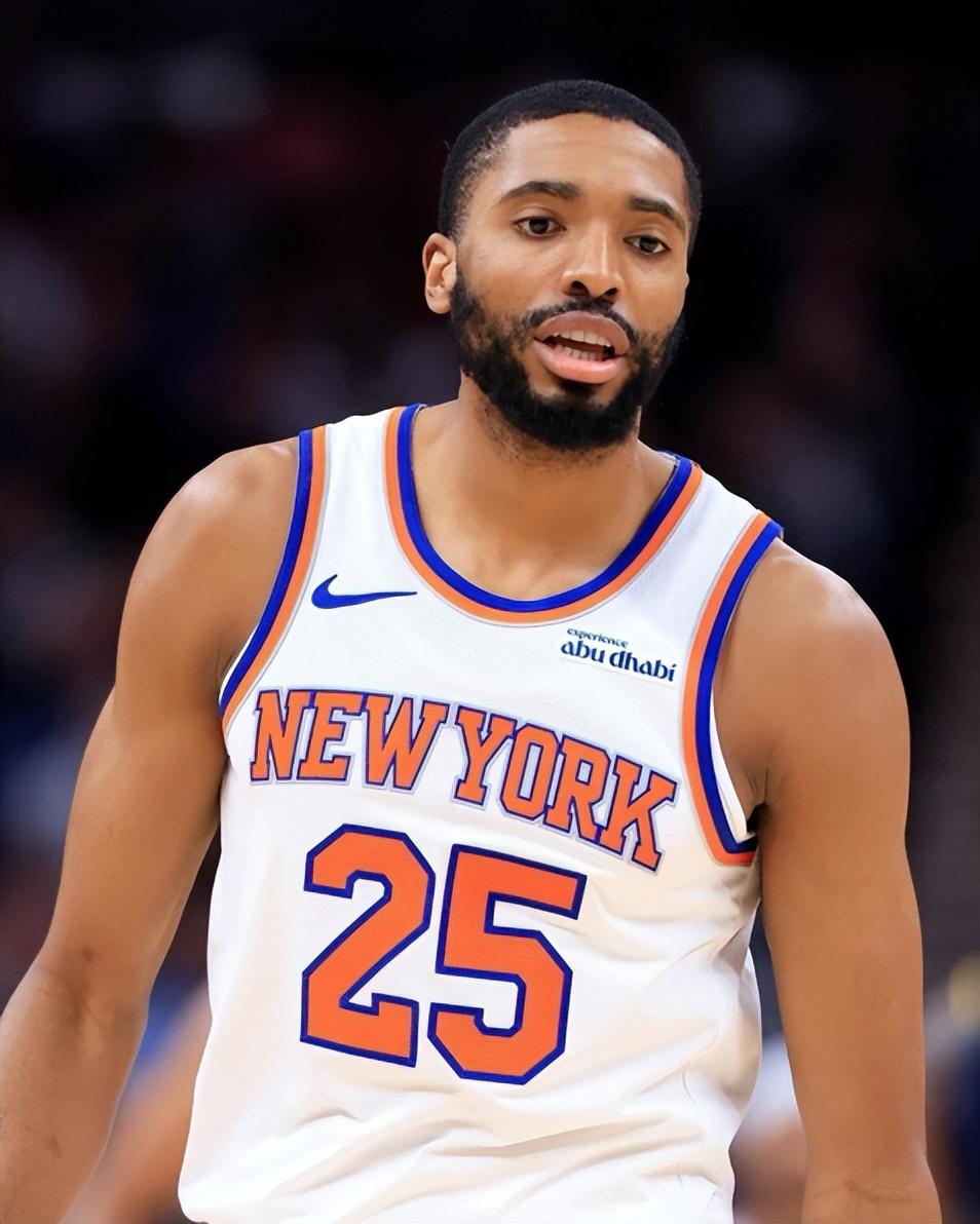 包含西亚卡姆在巴塞罗那比赛中惊艳表现关键时刻临场应变，奥兰多魔术加时末段遗憾出局瞬间刷屏的词条